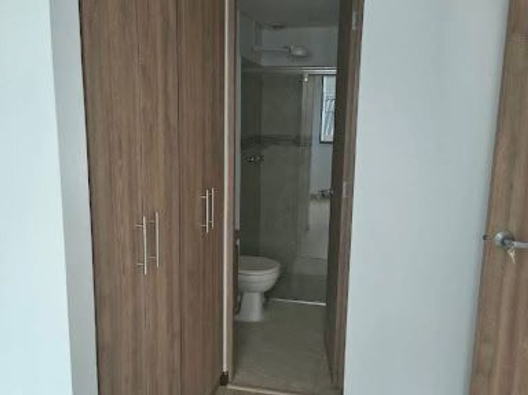 Apartamento de 2 alcobas en venta en Libertador, Bogotá, 49 m² · foto 9 de 13