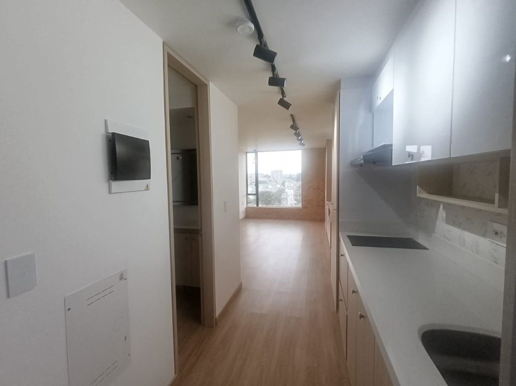 Apartamento de 1 alcoba en arriendo en Fontibón, Bogotá, 29 m² · foto 3 de 19