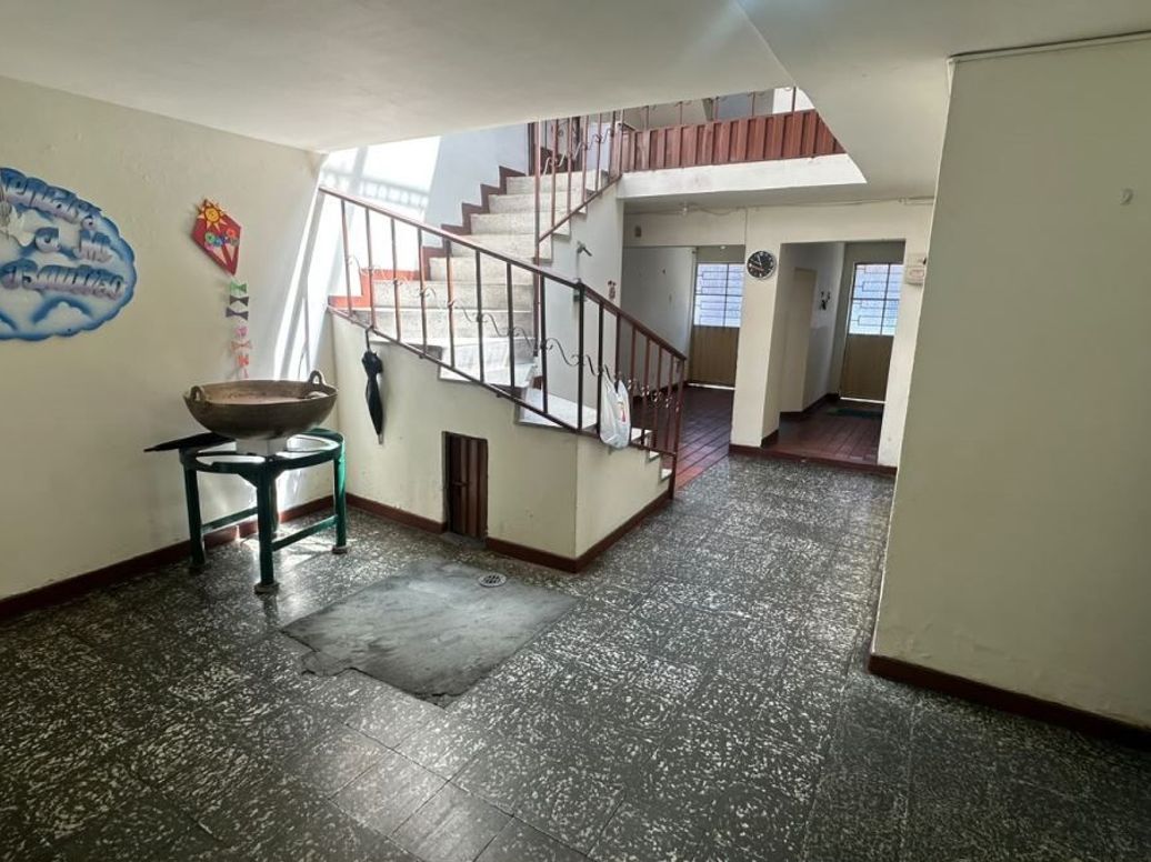 Casa de 6 alcobas en venta en San Joaquín, Bogotá, 334 m² · foto 4 de 20