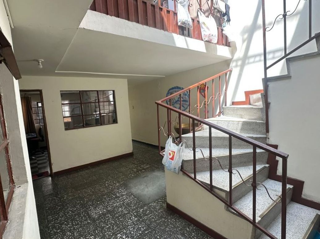 Casa de 6 alcobas en venta en San Joaquín, Bogotá, 334 m² · foto 5 de 20