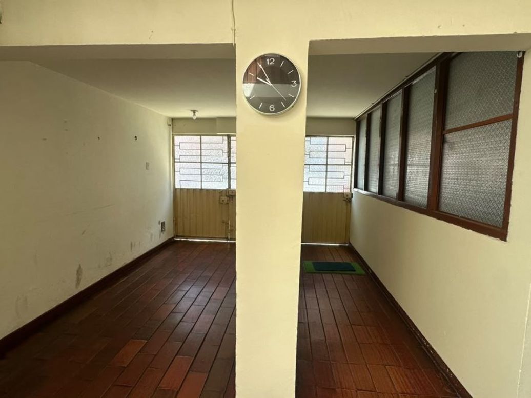 Casa de 6 alcobas en venta en San Joaquín, Bogotá, 334 m² · foto 6 de 20