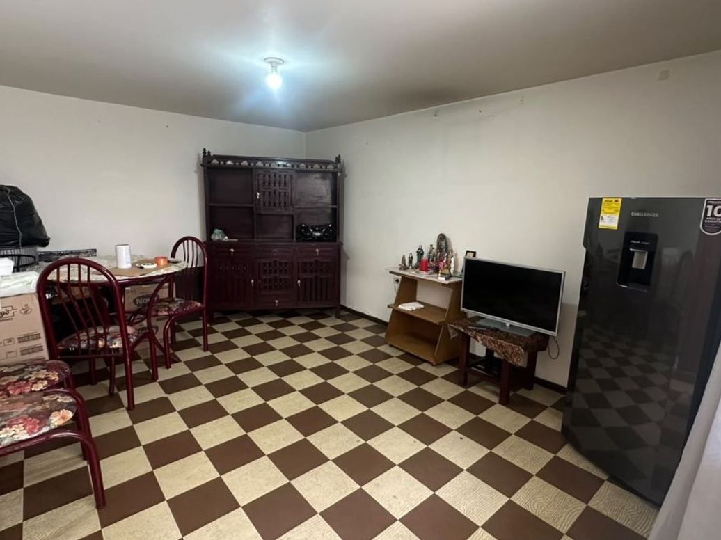 Casa de 6 alcobas en venta en San Joaquín, Bogotá, 334 m² · foto 15 de 20
