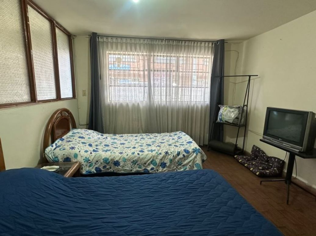 Casa de 6 alcobas en venta en San Joaquín, Bogotá, 334 m² · foto 16 de 20