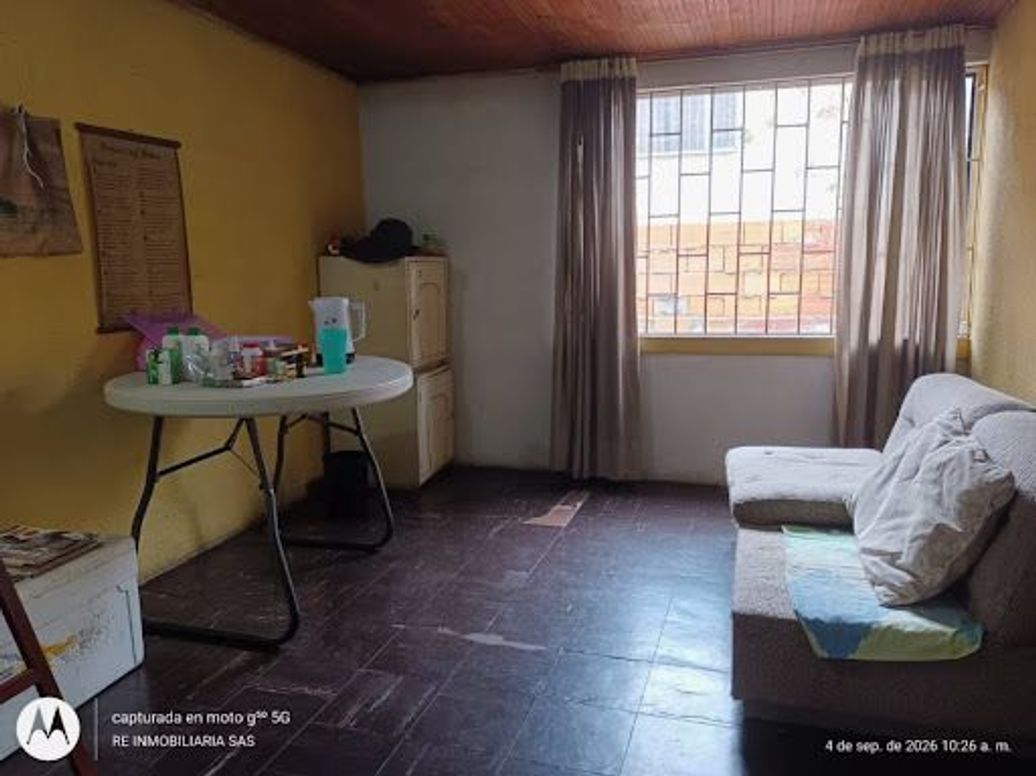 Casa de 3 alcobas en venta en Villa Sonia, Bogotá, 248 m² · foto 18 de 20
