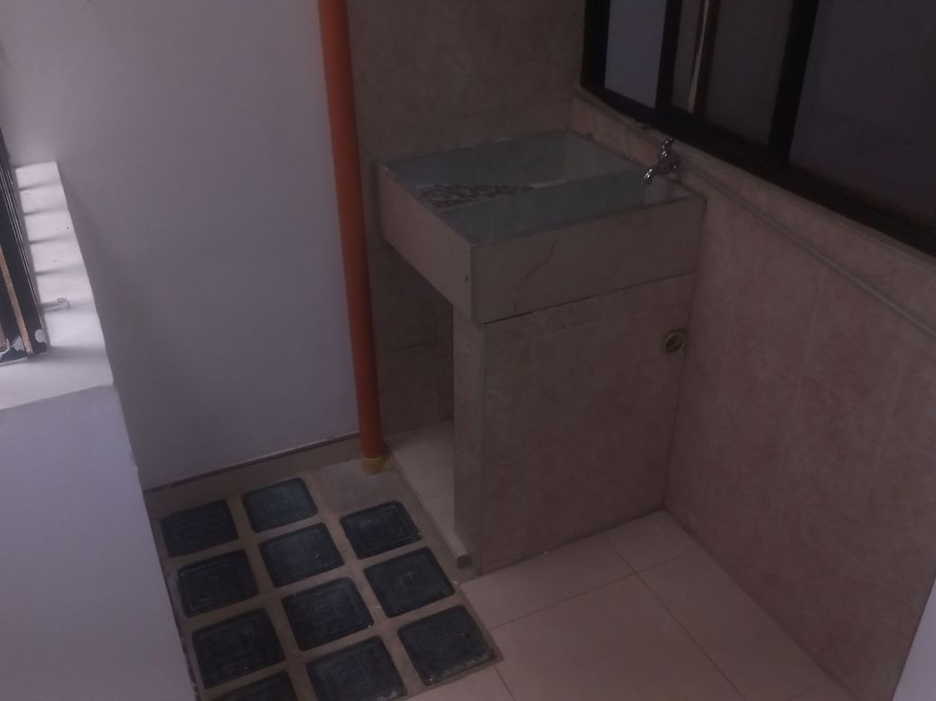 Apartamento de 2 alcobas en arriendo en Villa Teresita, Bogotá, 34 m² · foto 2 de 17