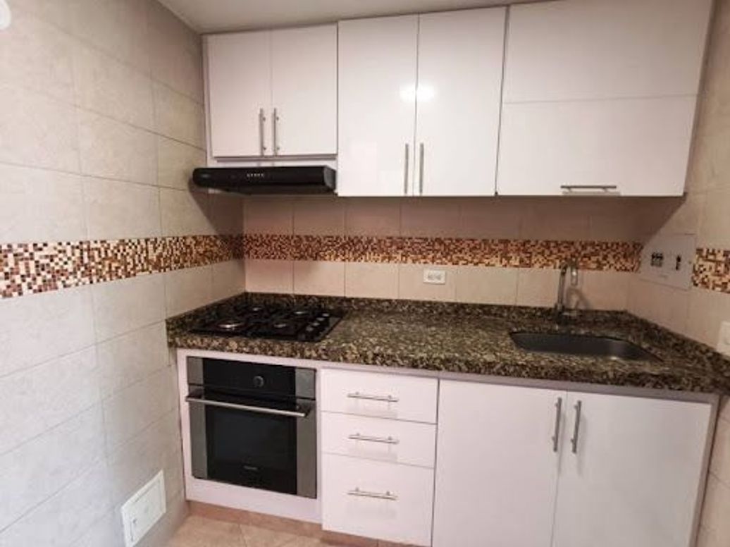 Apartamento de 4 alcobas en venta en Ub. El Cortijo, Bogotá, 66 m² · foto 7 de 20