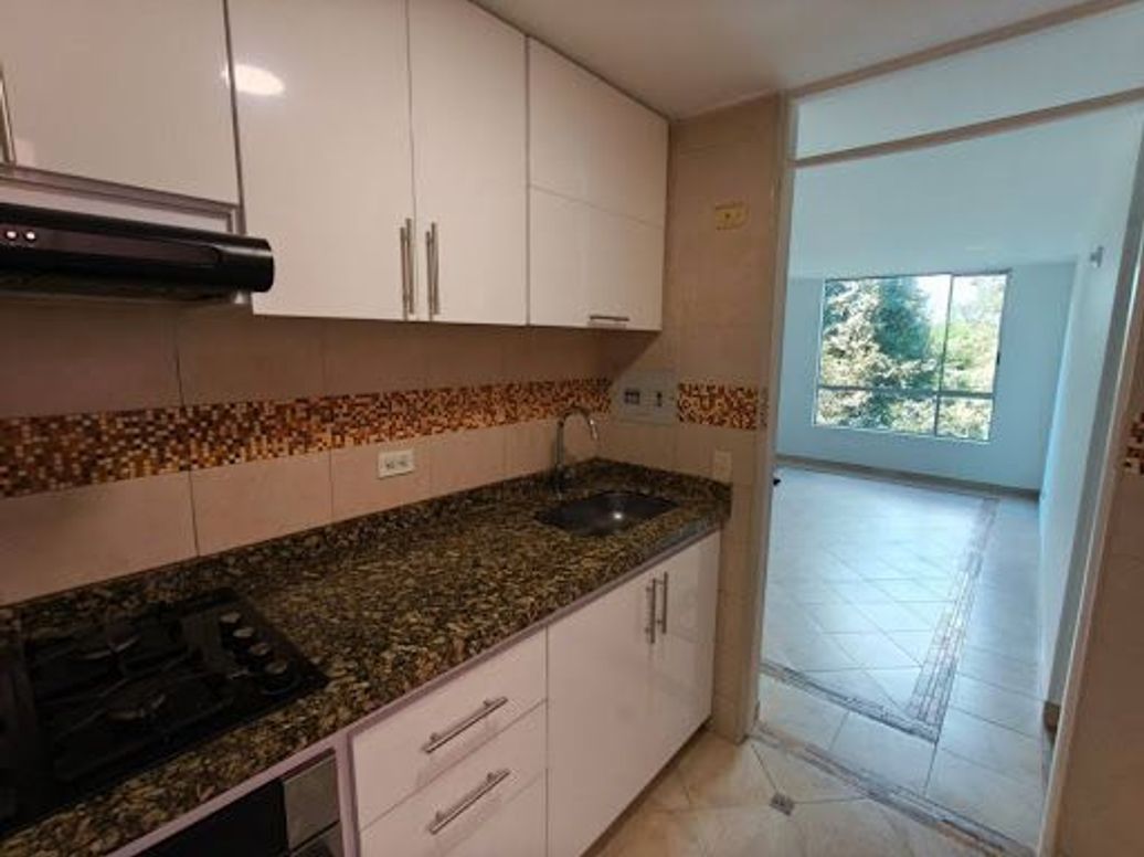Apartamento de 4 alcobas en venta en Ub. El Cortijo, Bogotá, 66 m² · foto 9 de 20