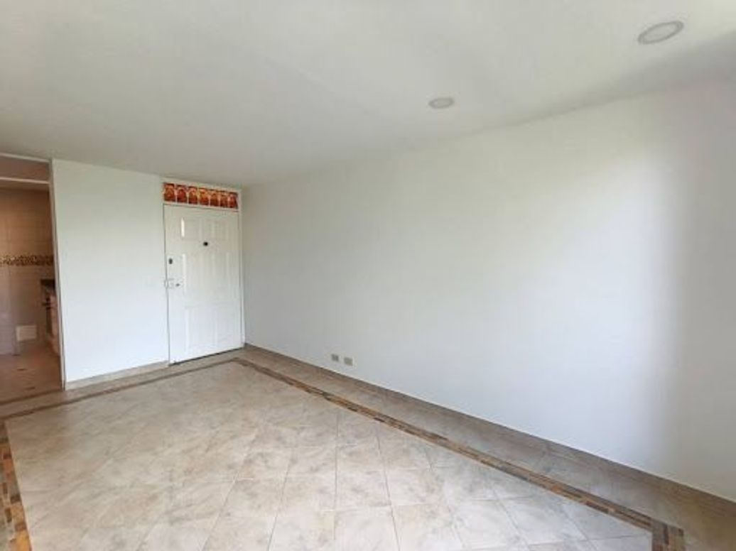 Apartamento de 4 alcobas en venta en Ub. El Cortijo, Bogotá, 66 m² · foto 19 de 20