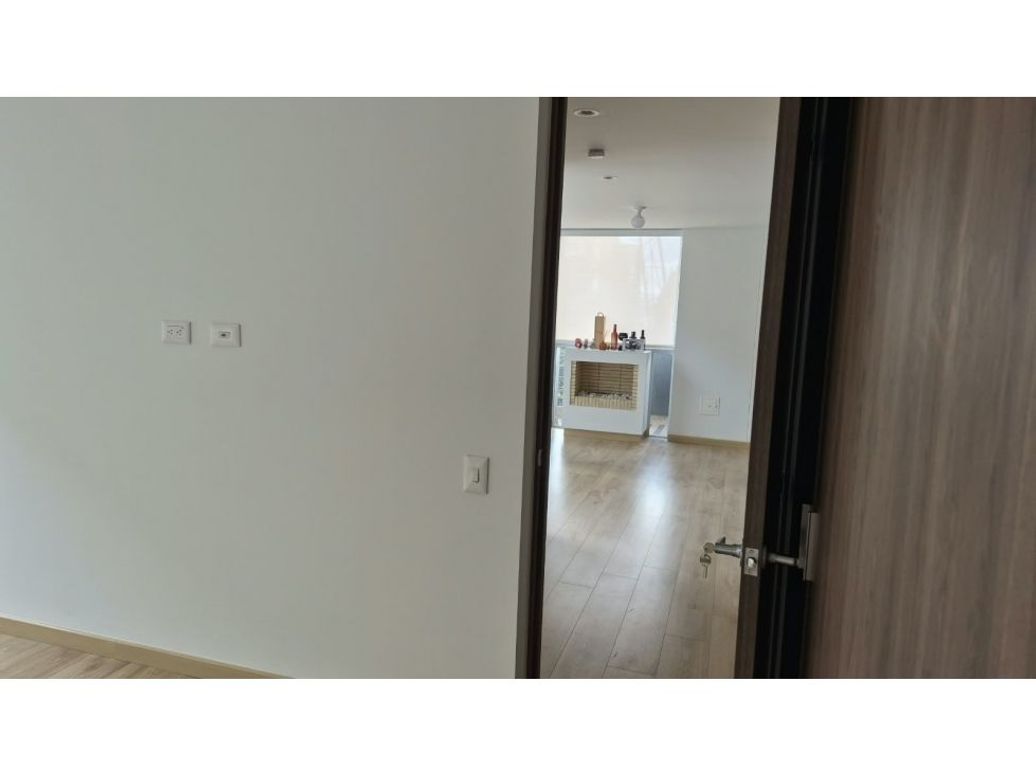 Apartamento de 3 alcobas en venta en La Felicidad, Bogotá, 140 m² · foto 14 de 20