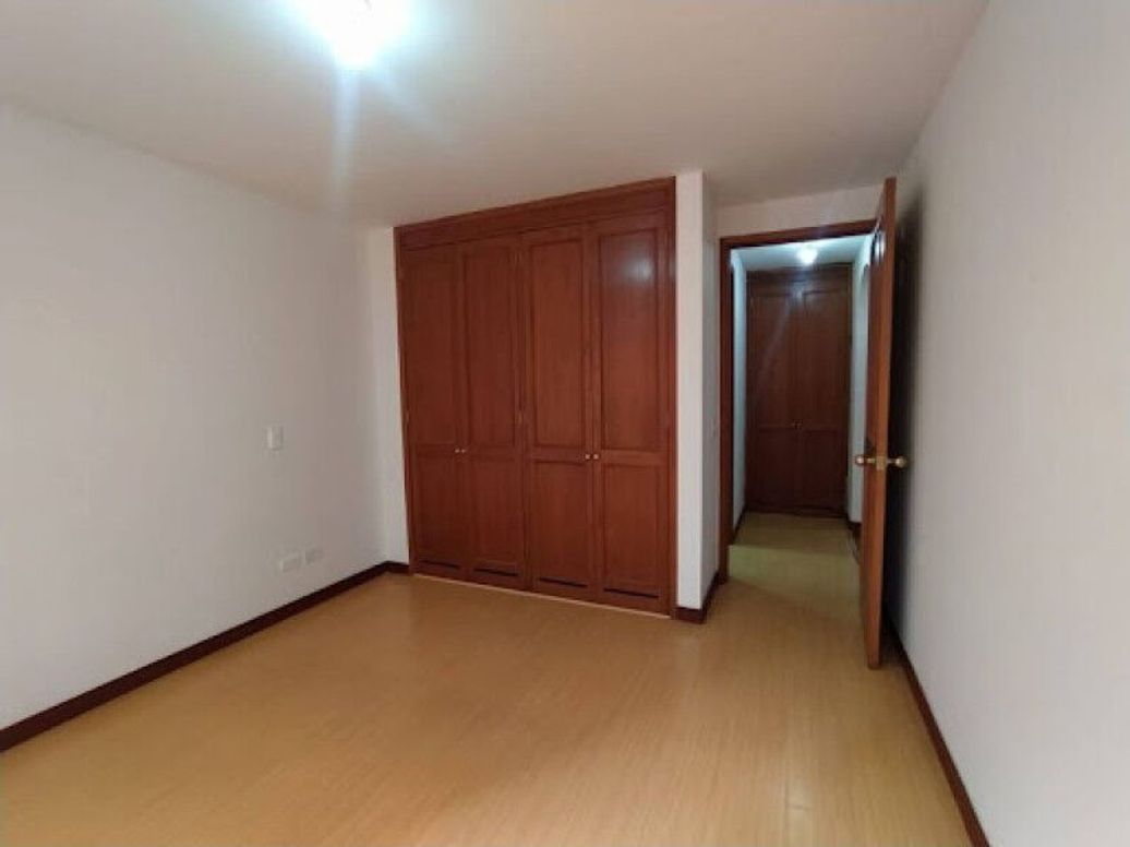 Apartamento de 1 alcoba en venta en Santa Barbara Occidental, Bogotá, 50 m² · foto 12 de 20