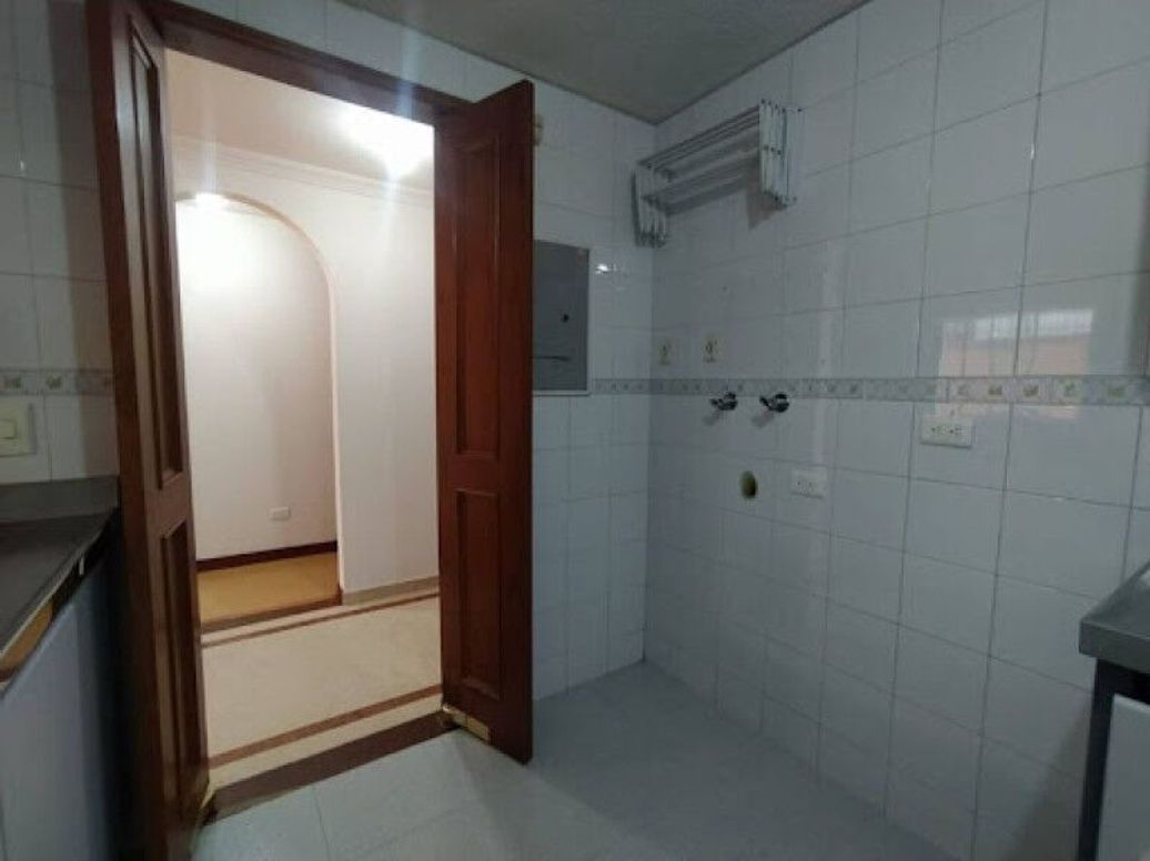 Apartamento de 1 alcoba en venta en Santa Barbara Occidental, Bogotá, 50 m² · foto 19 de 20