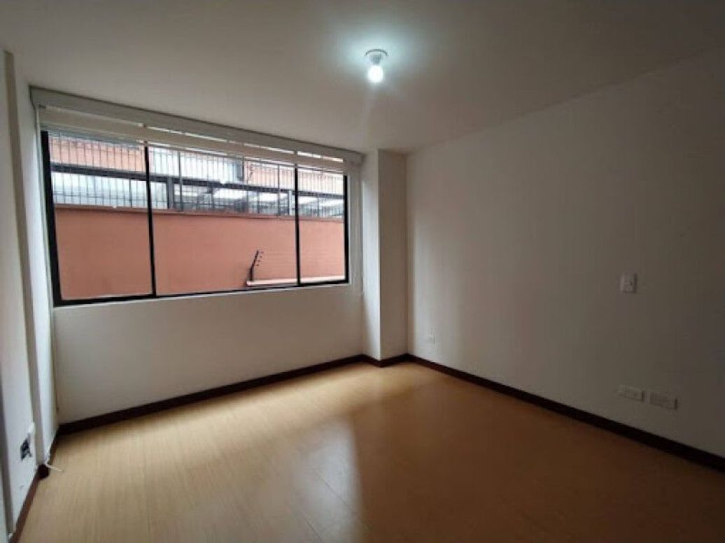 Apartamento de 1 alcoba en venta en Santa Barbara Occidental, Bogotá, 50 m² · foto 5 de 20