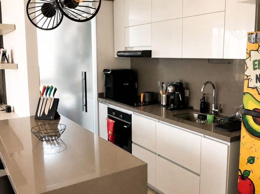 Apartamento de 2 alcobas en venta en Santa Barbara Occidental, Bogotá, 68 m² · foto 2 de 16