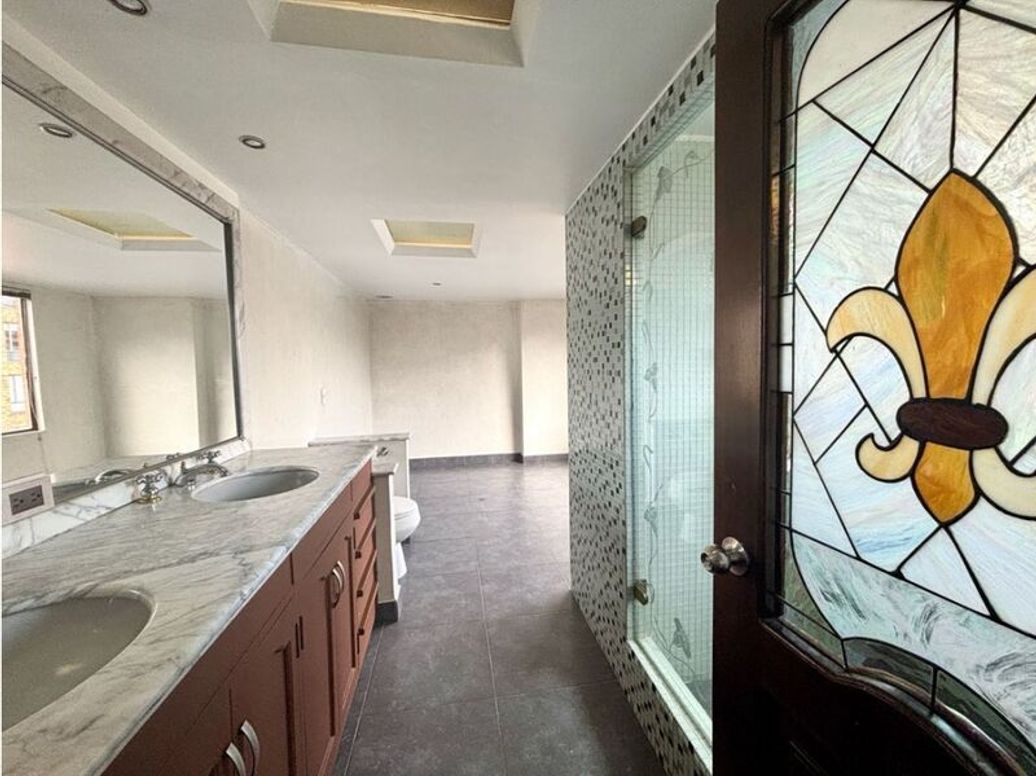 Apartamento de 3 alcobas en venta en Bella Suiza, Bogotá, 200 m² · foto 20 de 20