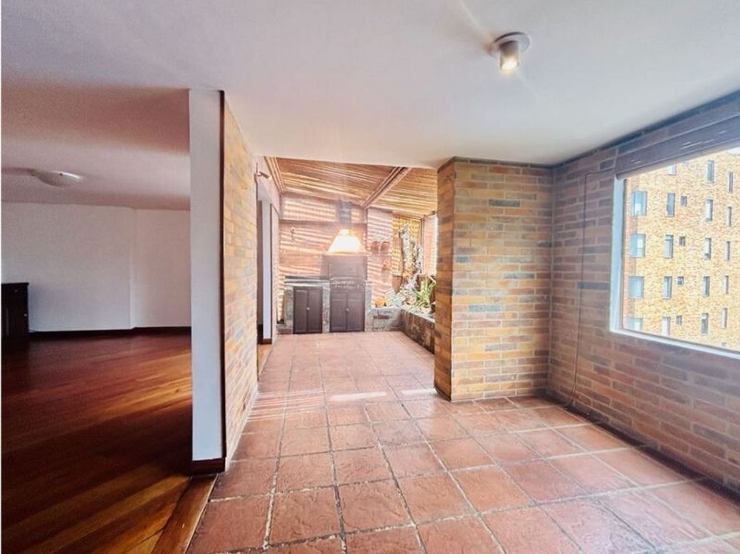 Apartamento de 3 alcobas en venta en Bella Suiza, Bogotá, 200 m² · foto 5 de 20