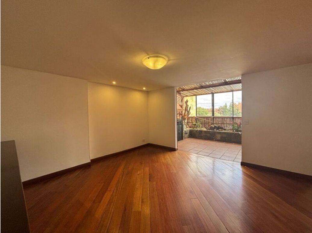 Apartamento de 3 alcobas en venta en Bella Suiza, Bogotá, 200 m² · foto 9 de 20