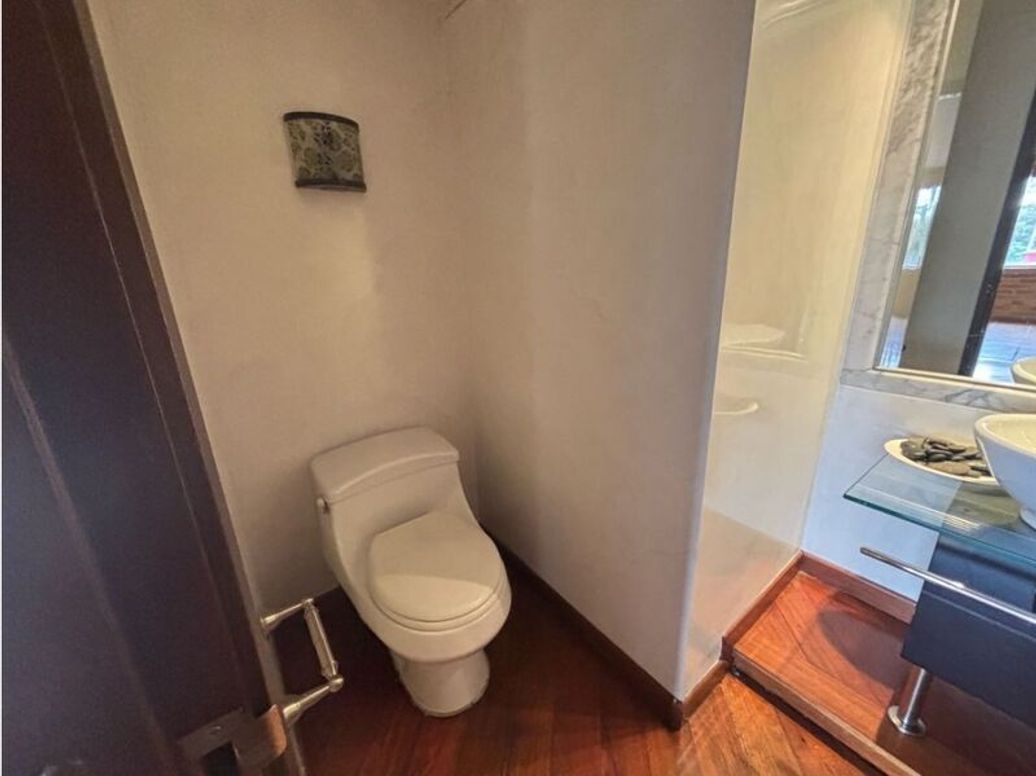 Apartamento de 3 alcobas en venta en Bella Suiza, Bogotá, 200 m² · foto 11 de 20