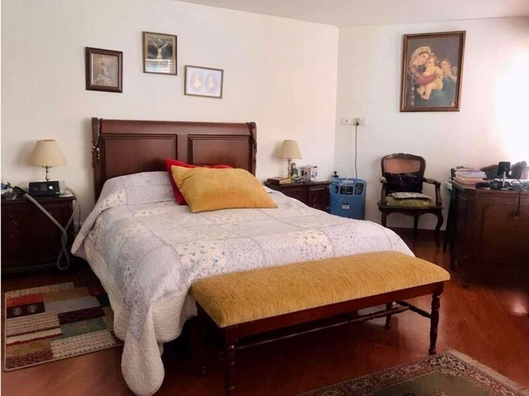 Apartamento de 3 alcobas en venta en Country Club, Bogotá, 220 m² · foto 6 de 12