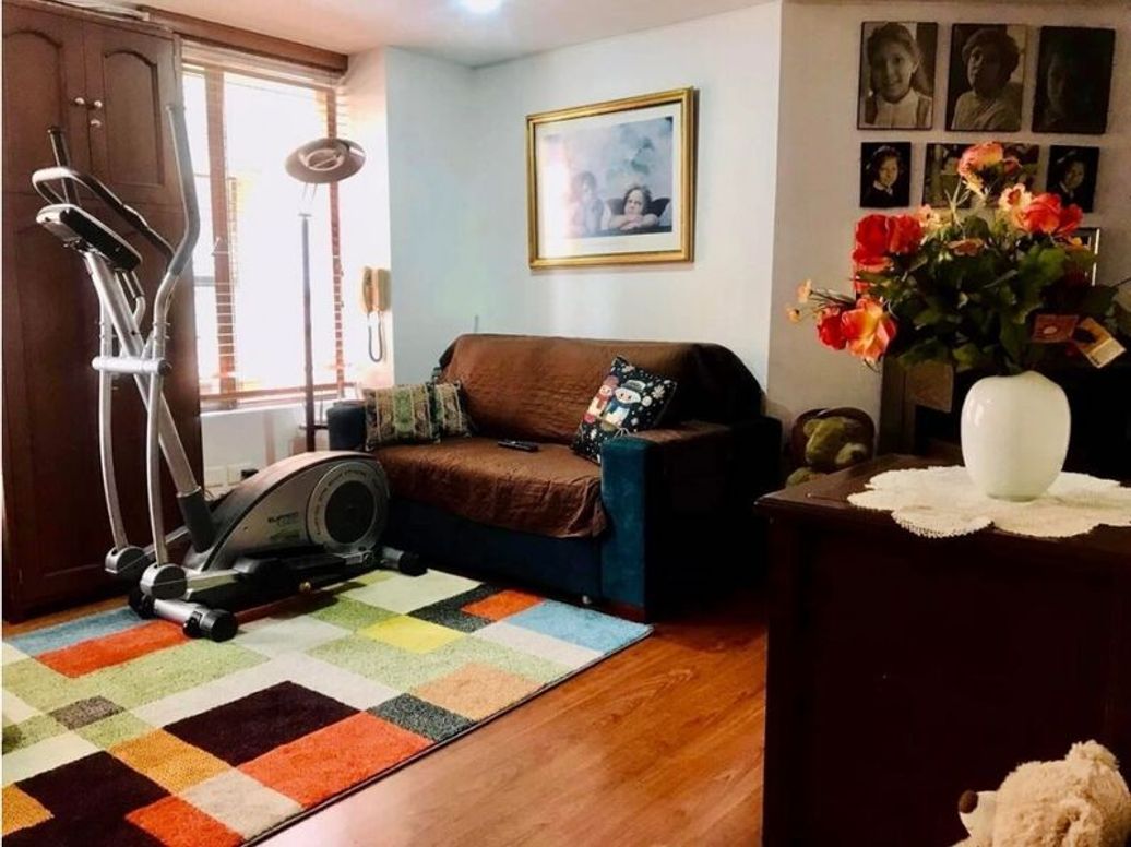 Apartamento de 3 alcobas en venta en Country Club, Bogotá, 220 m² · foto 7 de 12