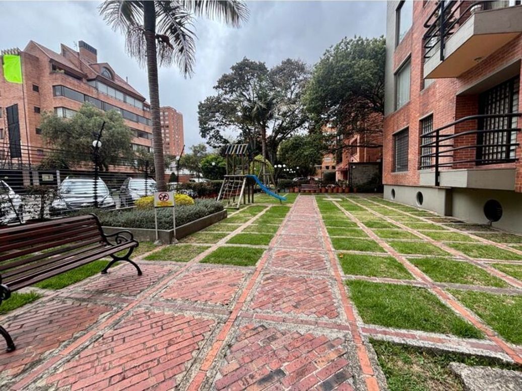 Apartamento de 2 alcobas en venta en La Carolina, Bogotá, 150 m² · foto 11 de 16