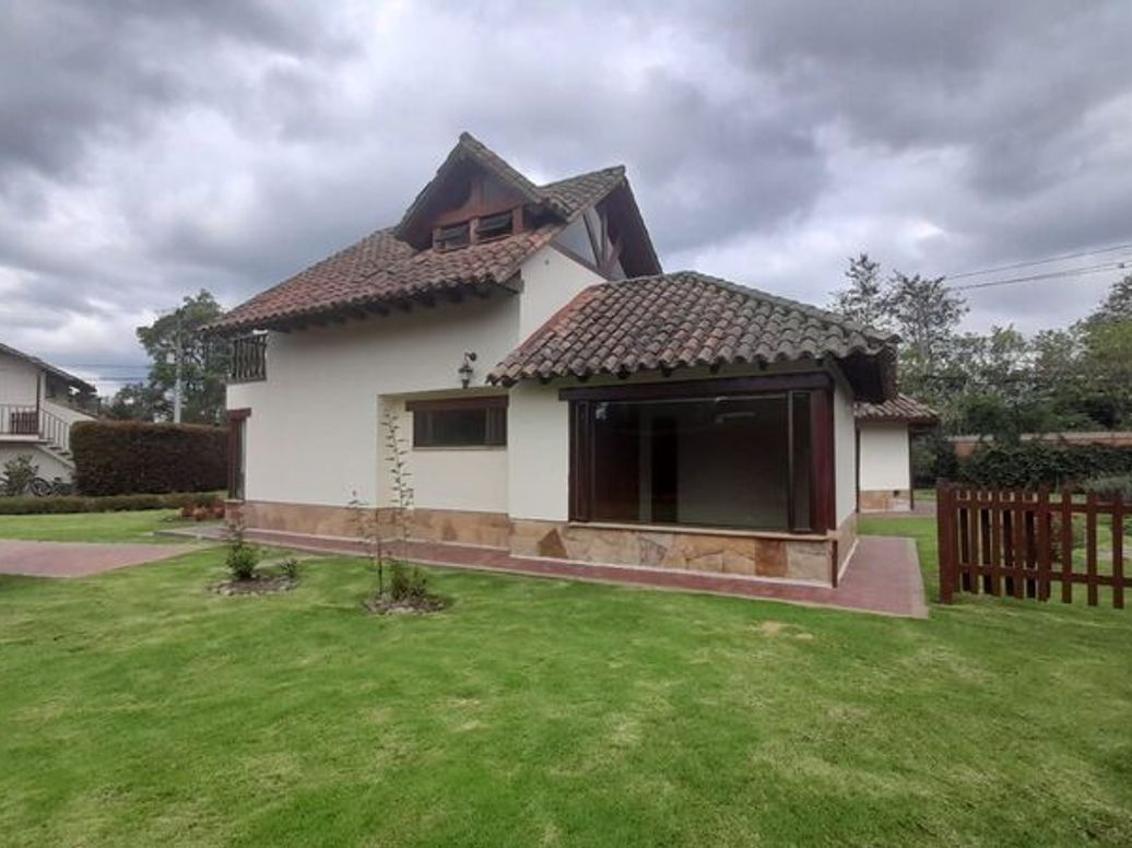 Casa de 3 alcobas en arriendo en Casa Blanca, Bogotá, 189 m² · foto 7 de 20