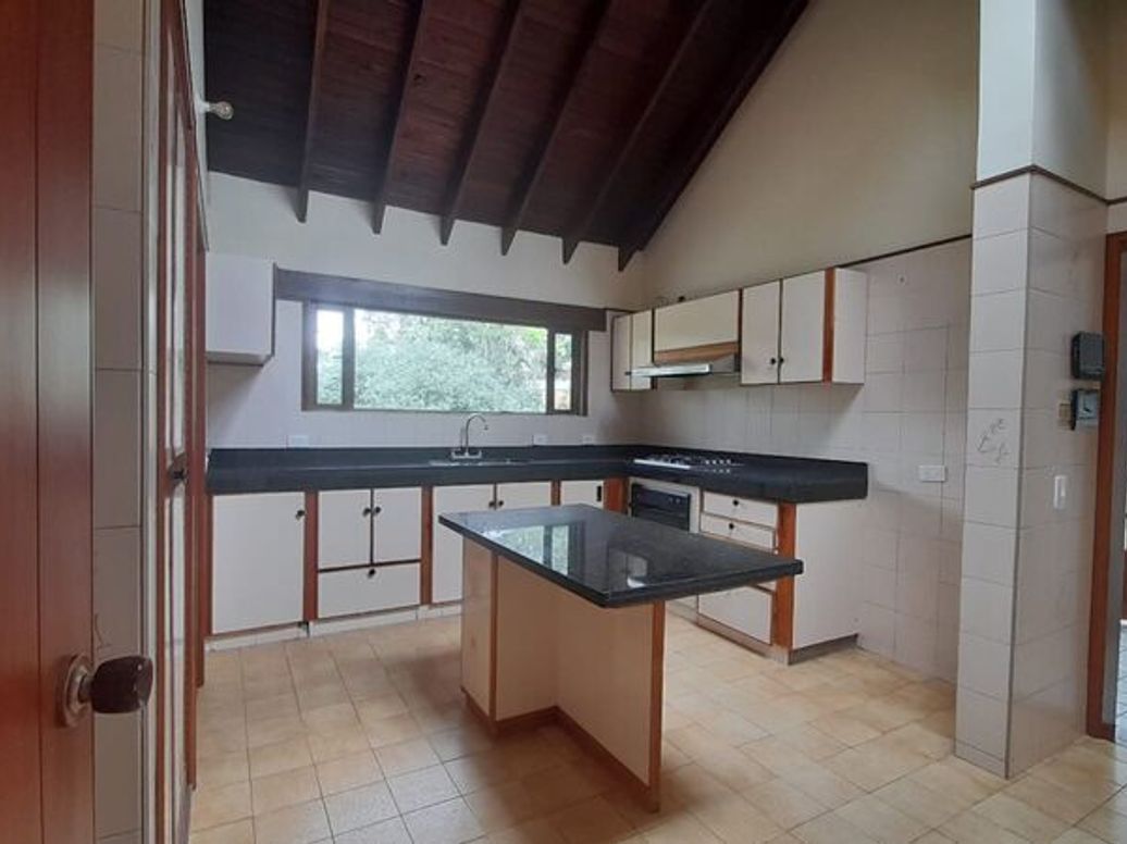 Casa de 3 alcobas en arriendo en Casa Blanca, Bogotá, 189 m² · foto 12 de 20