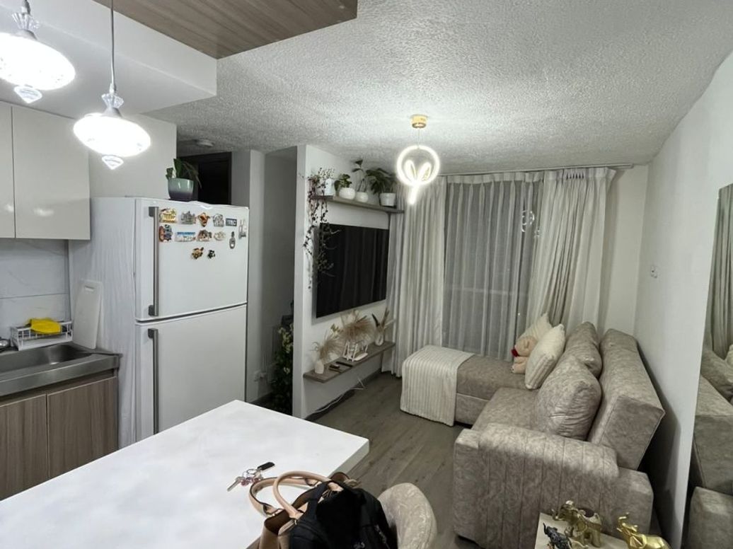 Apartamento de 2 alcobas en venta en Valladolid, Bogotá, 39 m² · foto 2 de 8
