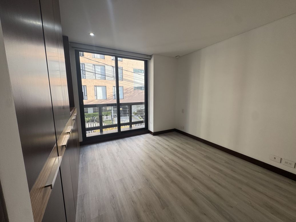 Apartamento de 1 alcoba en arriendo en Ub. Bosques, Bogotá, 60 m² · foto 8 de 18
