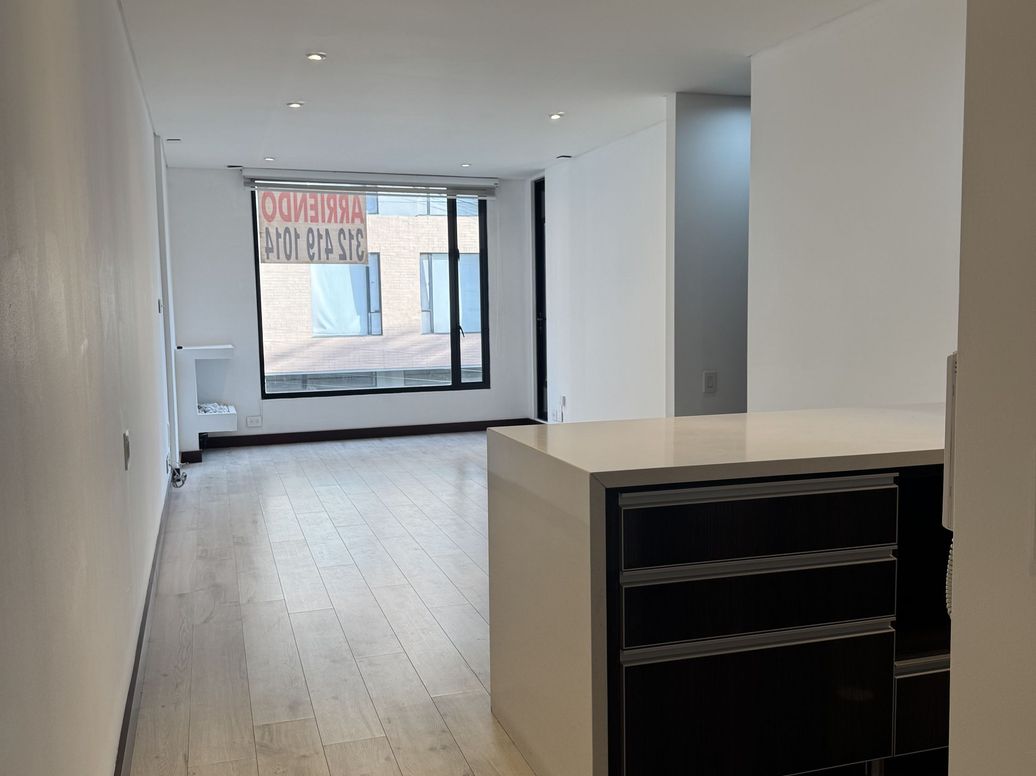 Apartamento de 1 alcoba en arriendo en Ub. Bosques, Bogotá, 60 m² · foto 2 de 18
