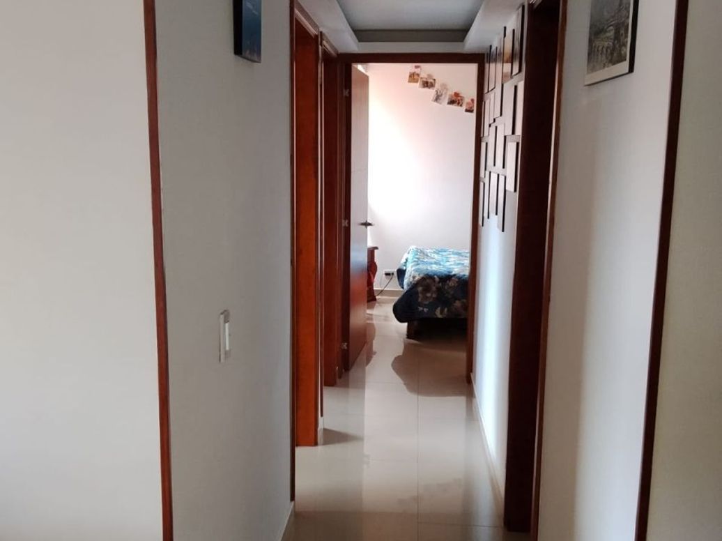 Apartamento de 3 alcobas en venta en Ub. Castilla Real, Bogotá, 51 m² · foto 8 de 14