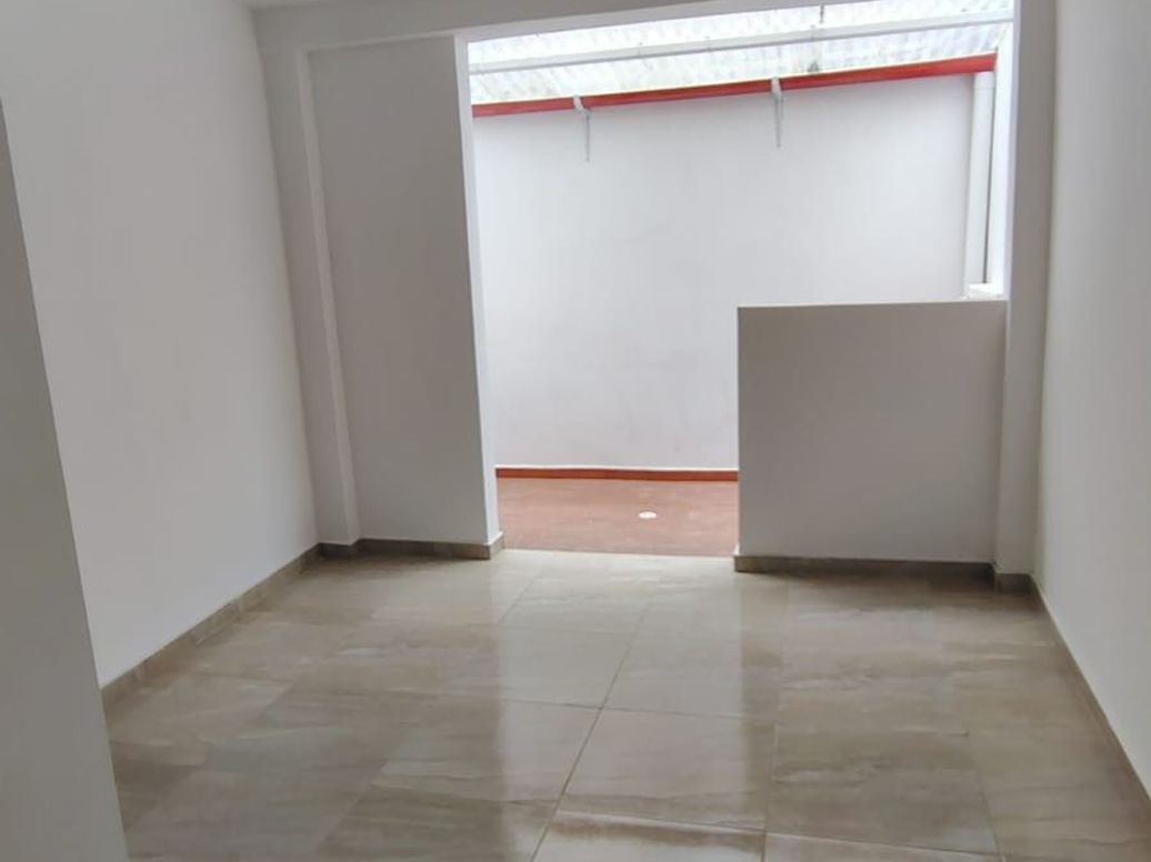 Casa de 2 alcobas en venta en Las Brisas, Bogotá, 33 m² · foto 5 de 12