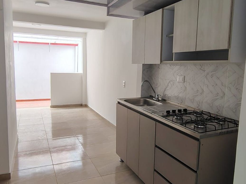 Casa de 2 alcobas en venta en Las Brisas, Bogotá, 33 m² · foto 4 de 12