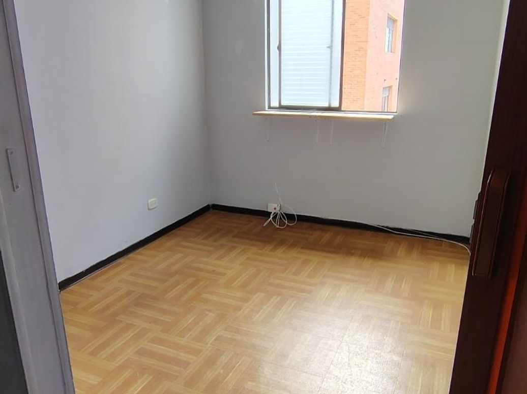 Apartamento de 3 alcobas en venta en Madelena I Y Ii, Bogotá, 46 m² · foto 9 de 16
