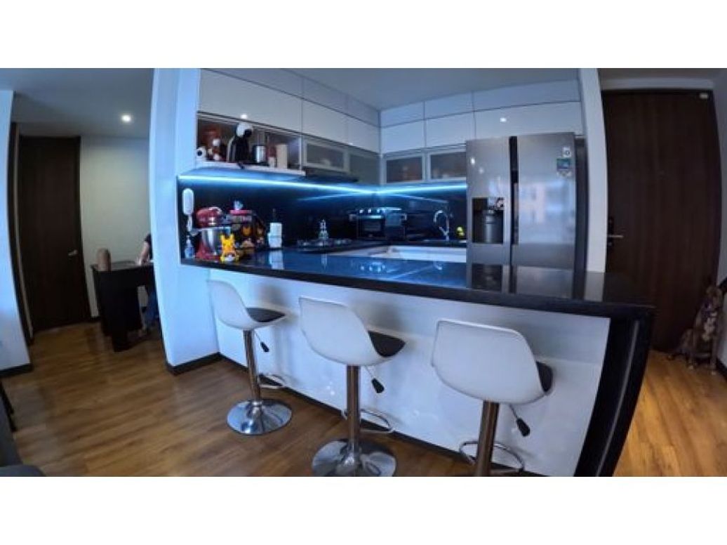 Apartamento de 3 alcobas en venta en Cantalejo, Bogotá, 88 m² · foto 3 de 20