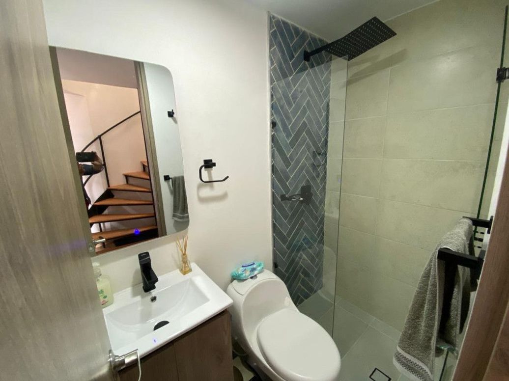 Apartamento de 2 alcobas en venta en Portales Del Norte, Bogotá, 77 m² · foto 11 de 20