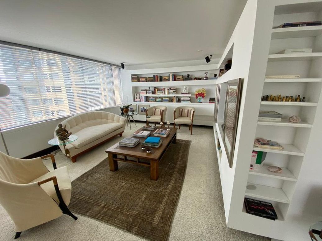 Apartamento de 3 alcobas en venta en El Refugio, Bogotá, 492 m² · foto 6 de 20