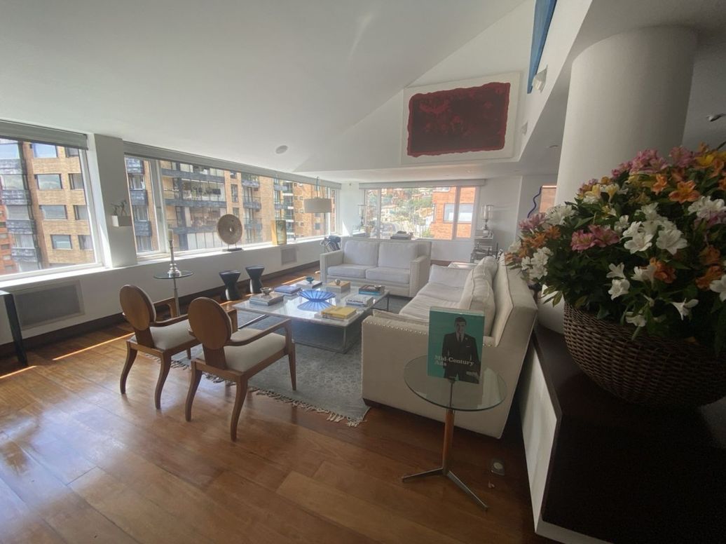 Apartamento de 3 alcobas en venta en El Refugio, Bogotá, 492 m² · foto 16 de 20