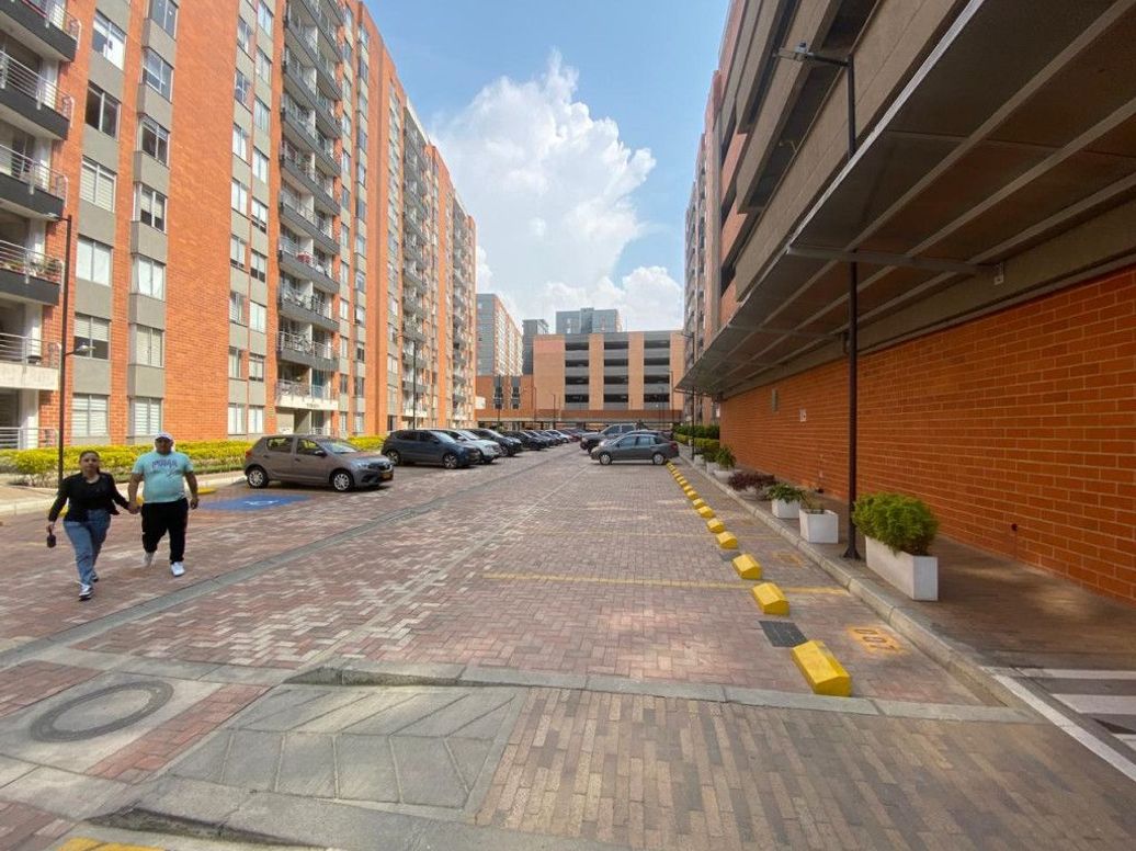 Apartamento de 3 alcobas en venta en Campo Alegre, Bogotá, 55 m² · foto 4 de 20