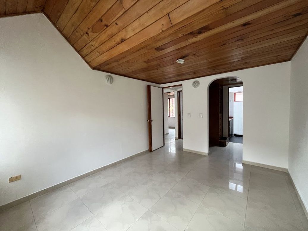 Casa de 4 alcobas en venta en San José De Bavaria, Bogotá, 145 m² · foto 12 de 20