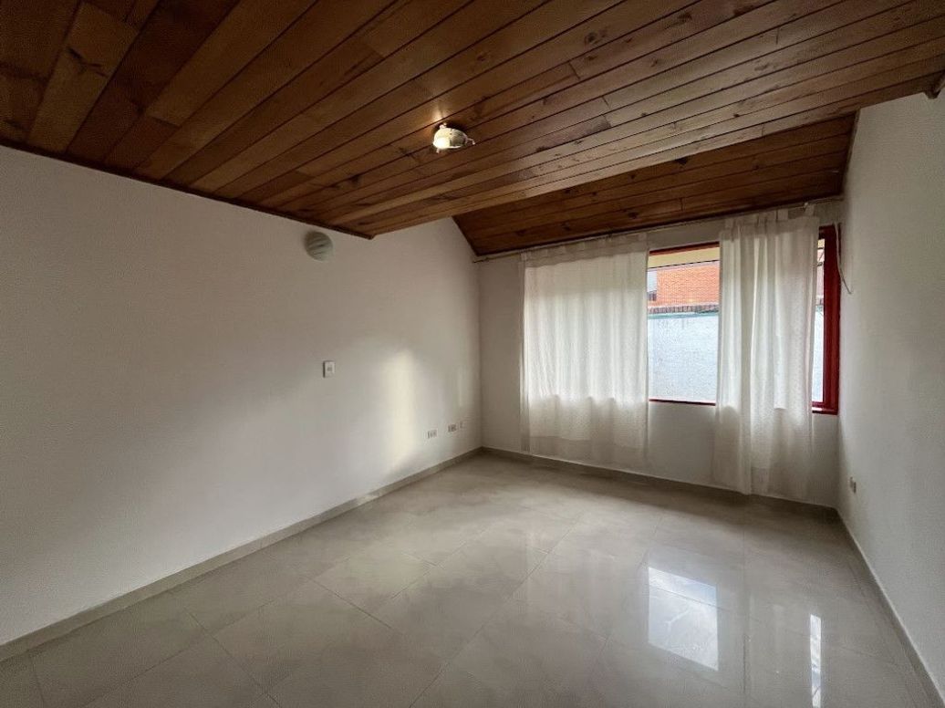 Casa de 4 alcobas en venta en San José De Bavaria, Bogotá, 145 m² · foto 11 de 20