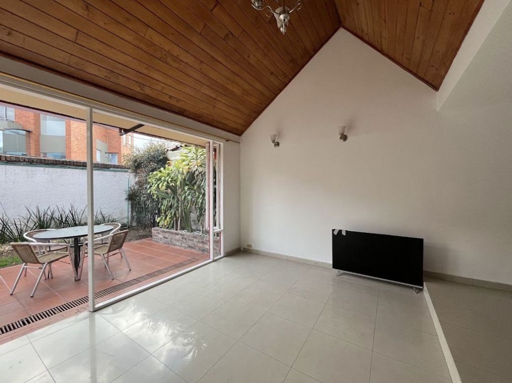 Casa de 4 alcobas en venta en San José De Bavaria, Bogotá, 145 m² · foto 3 de 20