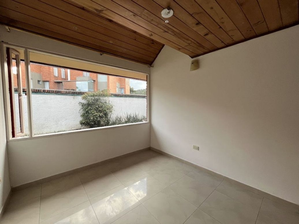 Casa de 4 alcobas en venta en San José De Bavaria, Bogotá, 145 m² · foto 18 de 20