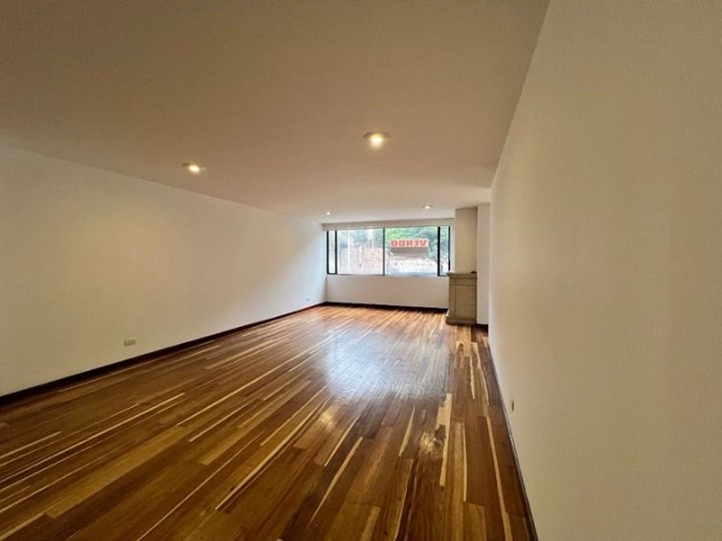 Apartamento de 2 alcobas en venta en Las Acacias, Bogotá, 125 m² · foto 3 de 20