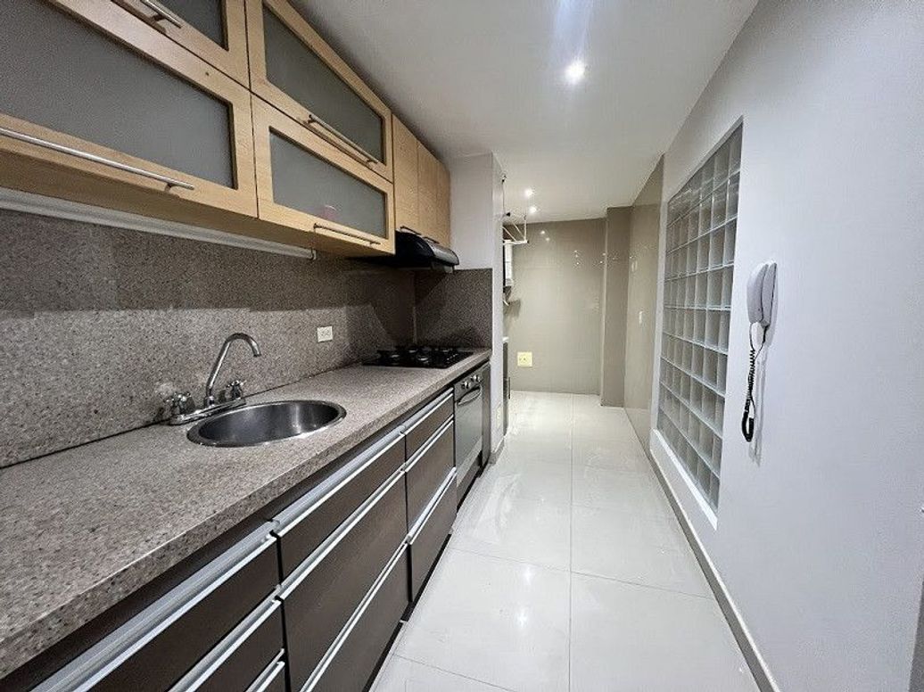 Apartamento de 2 alcobas en venta en Las Acacias, Bogotá, 125 m² · foto 7 de 20