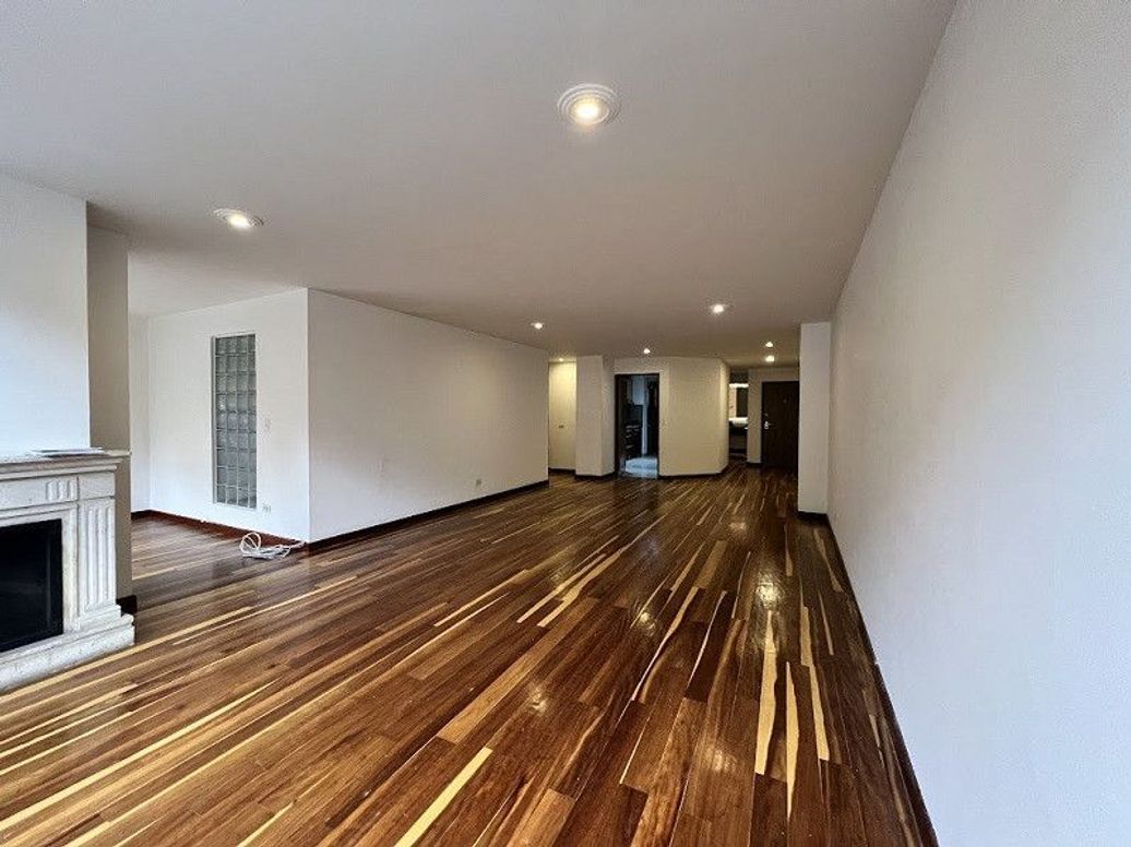 Apartamento de 2 alcobas en venta en Las Acacias, Bogotá, 125 m² · foto 4 de 20