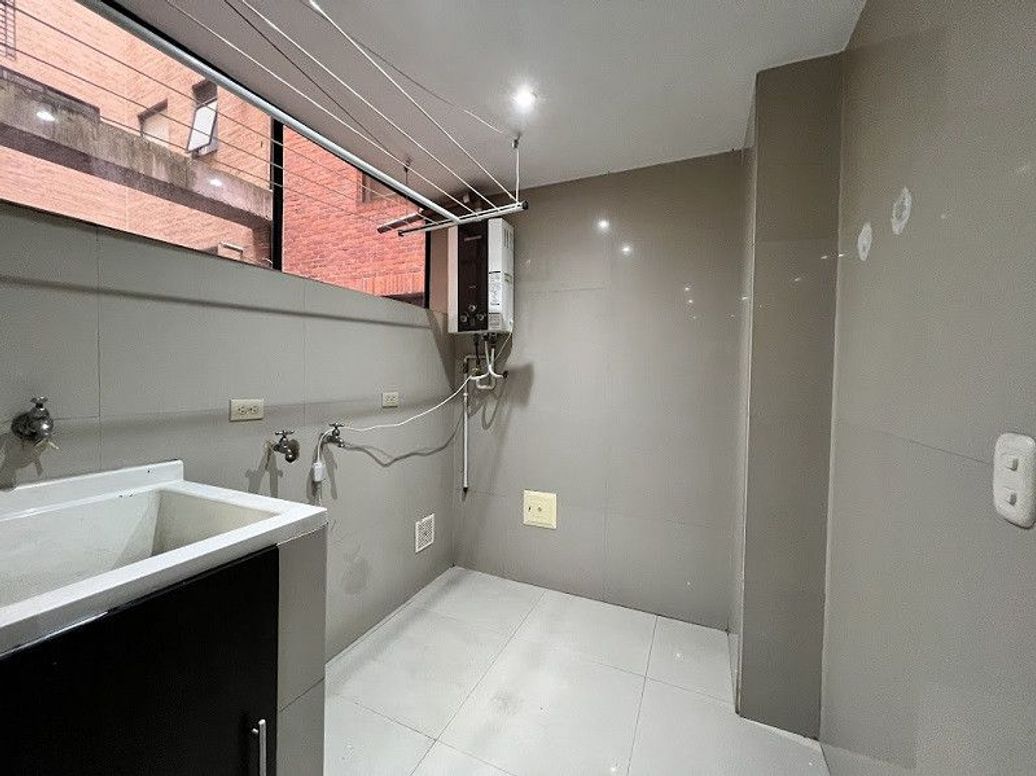 Apartamento de 2 alcobas en venta en Las Acacias, Bogotá, 125 m² · foto 10 de 20