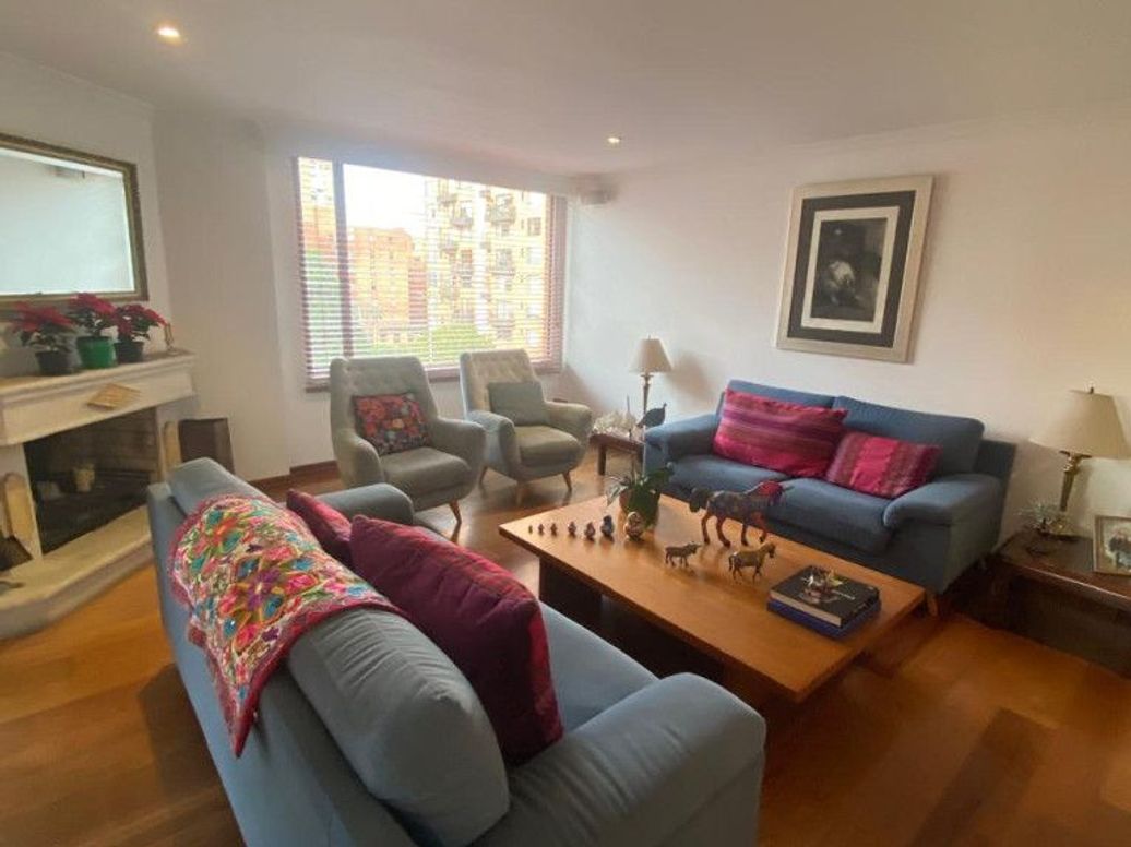 Apartamento de 3 alcobas en venta en Cr. El Bosque, Bogotá, 193 m² · foto 6 de 20
