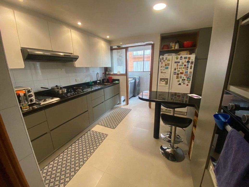 Apartamento de 3 alcobas en venta en Cr. El Bosque, Bogotá, 193 m² · foto 10 de 20