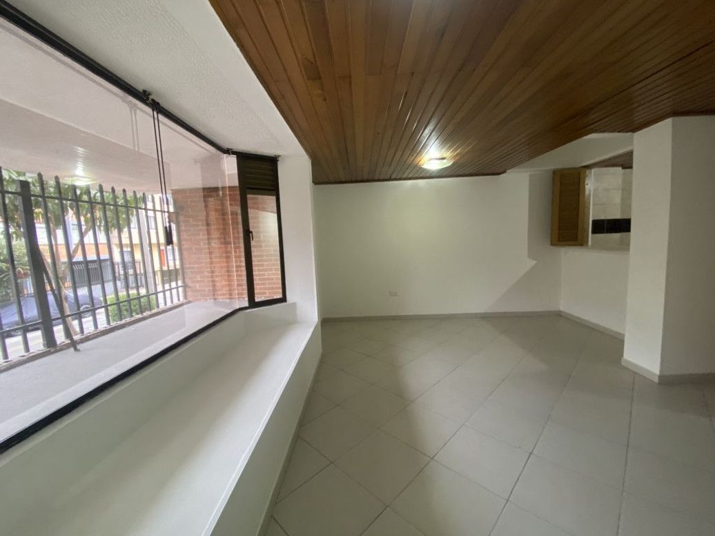 Apartamento de 2 alcobas en venta en Banco Central, Bogotá, 55 m² · foto 8 de 20