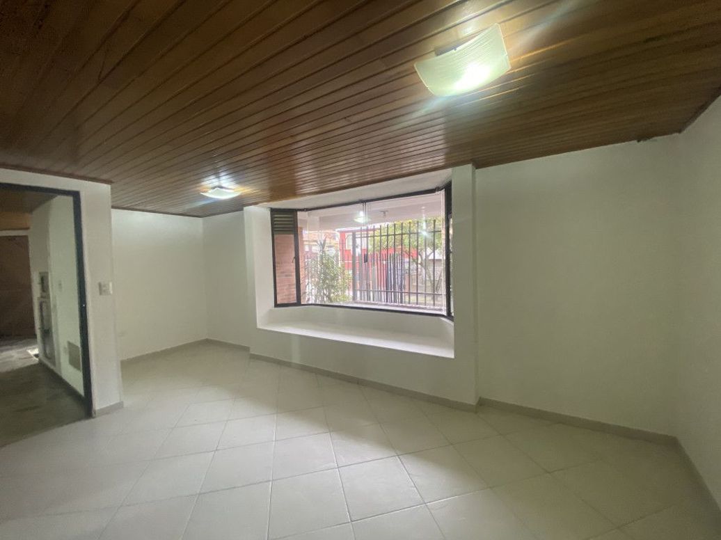 Apartamento de 2 alcobas en venta en Banco Central, Bogotá, 55 m² · foto 3 de 20